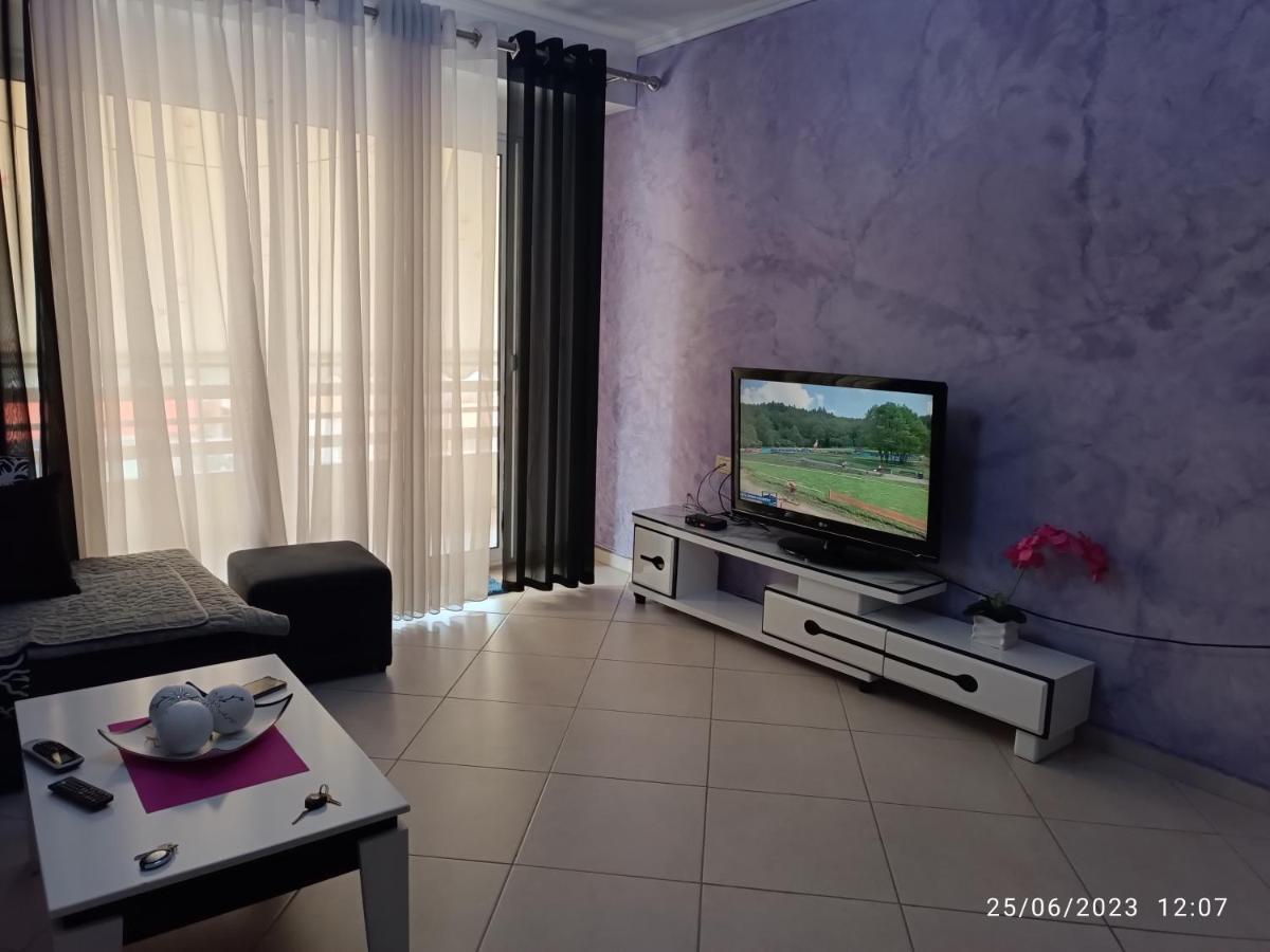 Marinela Apartment Sarande